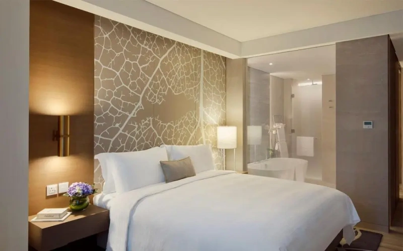 Double room with city view