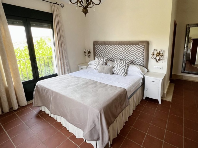 Monte Meru Suite