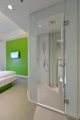 POP! Hotel Solo