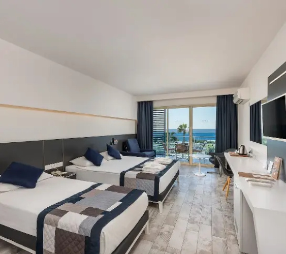 Superior Junior Suite with sea view