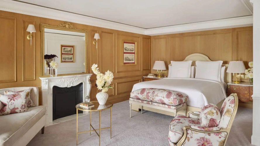 Duplex Double Suite with city view