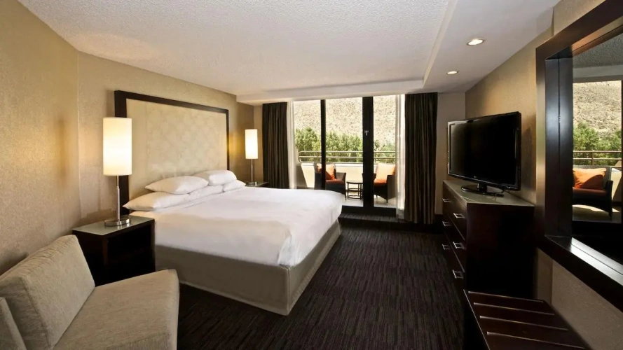 Accessible Double Suite