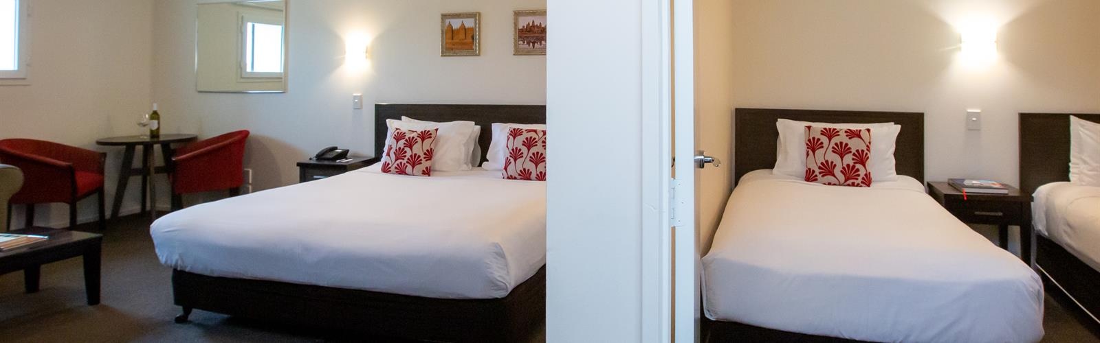 2 Bedrooms Studio