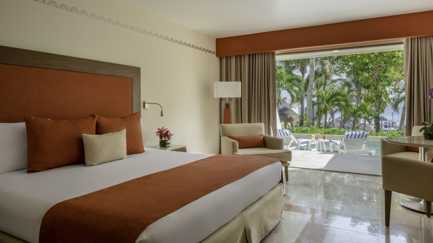 Deluxe Swim Up Double room with ocean view