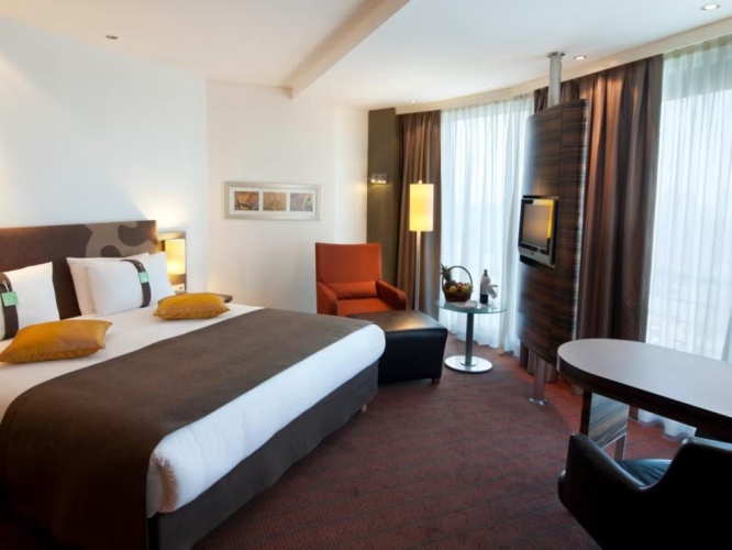 Double Junior Suite with city view