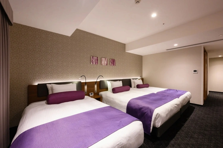 Triple room