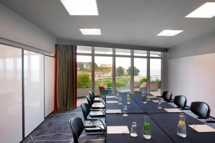 Le Meridien Beach Plaza photo 44