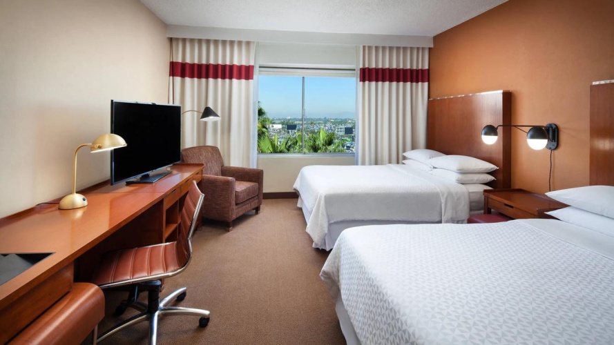 Larger Twin room