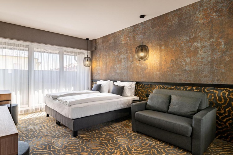 Urban Hotel