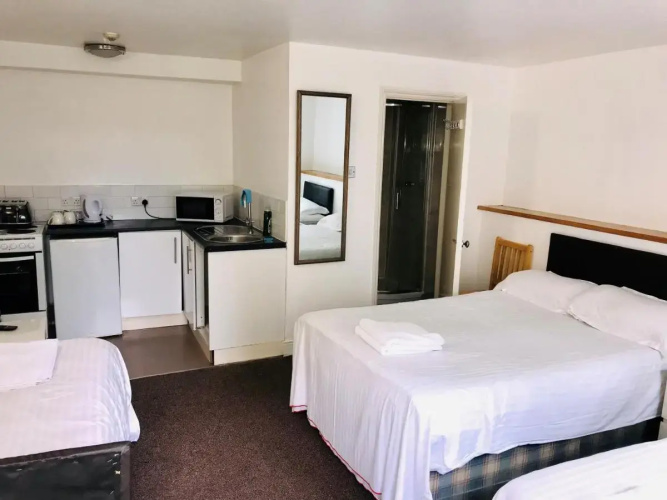 Amhurst Hotel