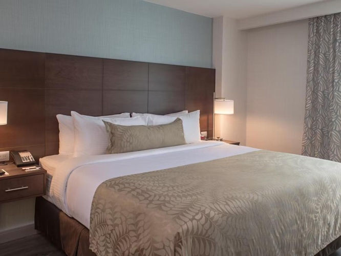 Double Studio Suite with mountain view
