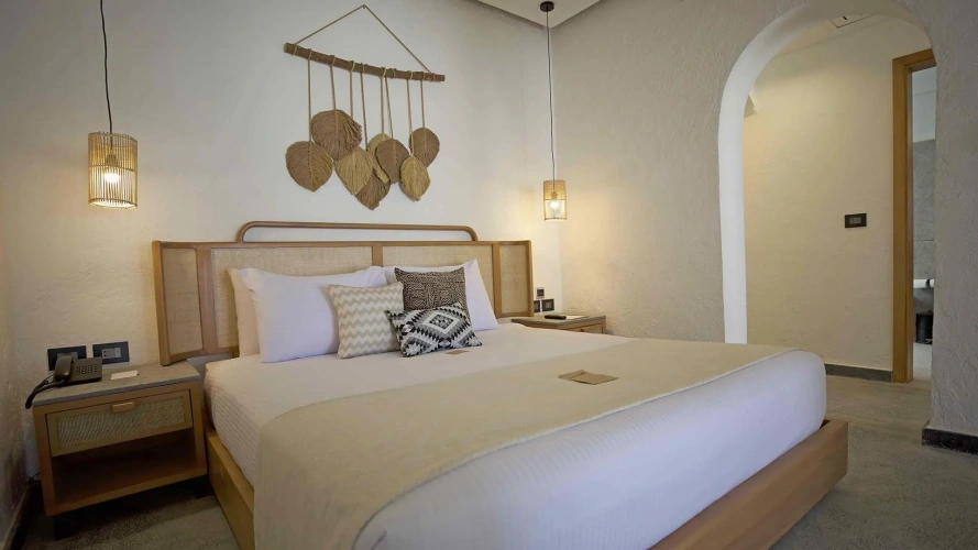 Tucana Pool Posh Club Suite
