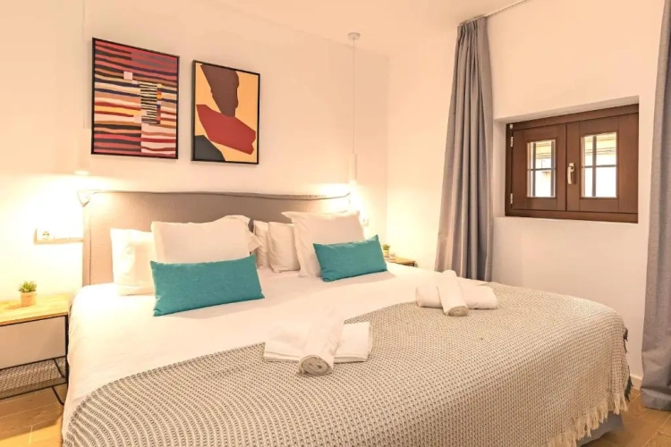 1 Bedroom Double Apartment
