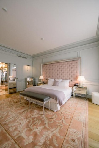 Raffles Presidential Suite