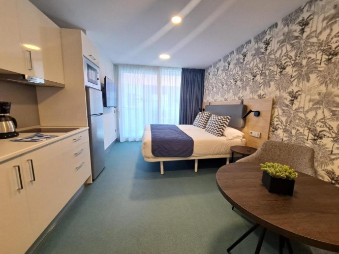 Studio Apartment