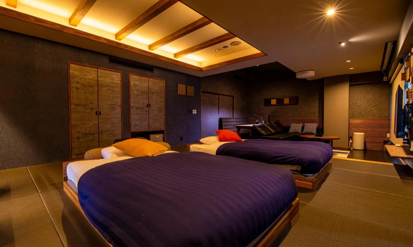 Twin room with mountain view