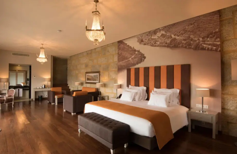 Deluxe Double Suite