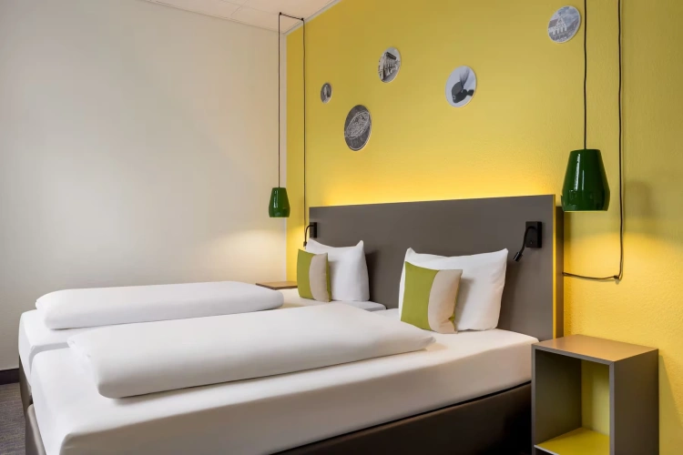 Lounge Double room