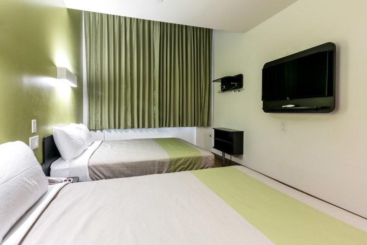 Feather Factory Hotel photo 7