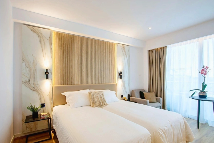 Superior Twin room with balcony and Inland View