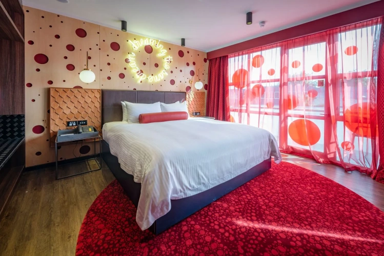 Dotty Double Suite