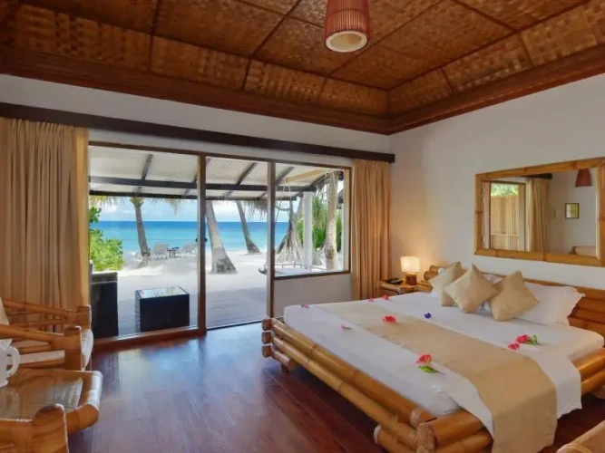 Superior Beach Bungalow