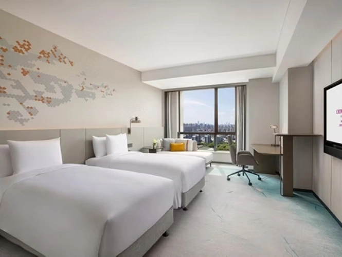 Standard Twin room with garden view