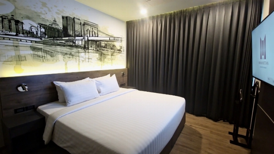 Petite Double Suite