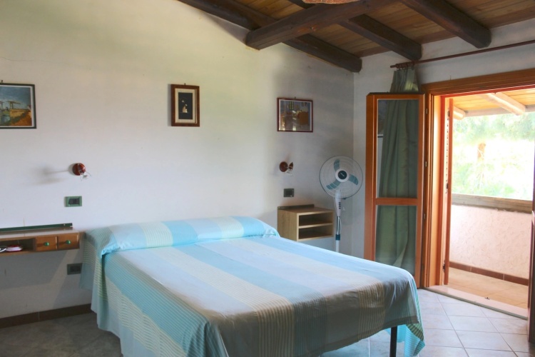 3 Bedrooms Emerald Sextuple Home