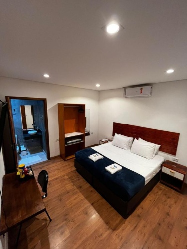 Standard Double Suite