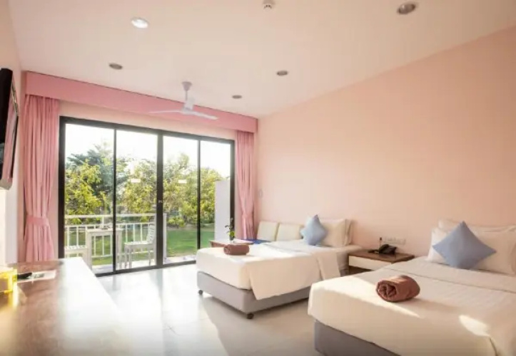 Deluxe Twin room