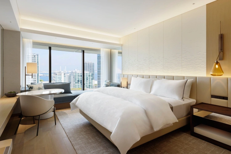 Bay Double room with Skyline View
