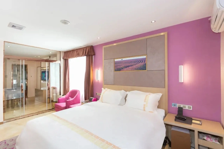 Superior Business Boutique Double Suite