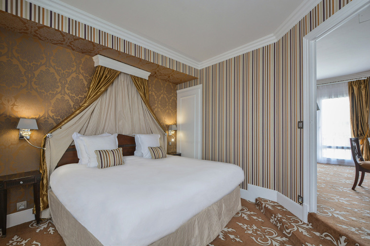 Maison Astor Paris, Curio Collection by Hilton photo 15
