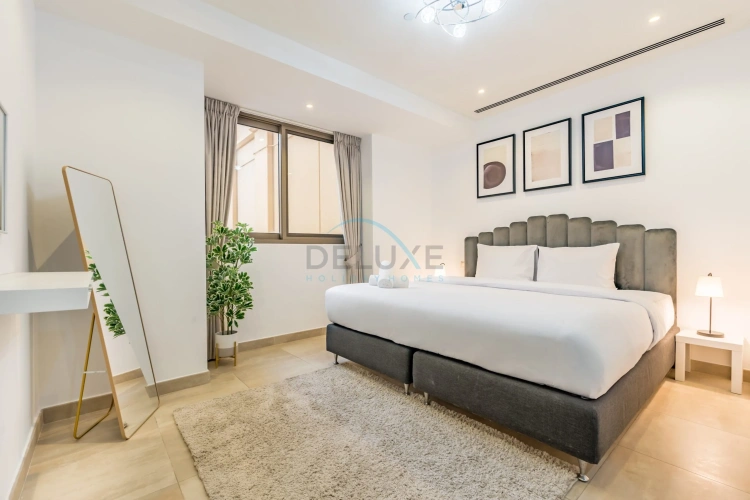 1 Bedroom Double Apartment City Skyline View