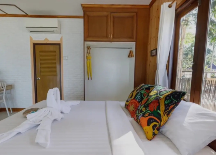 Beachfront Triple room