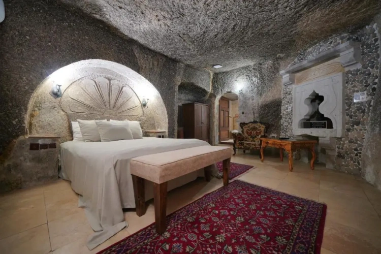 Cave Double room