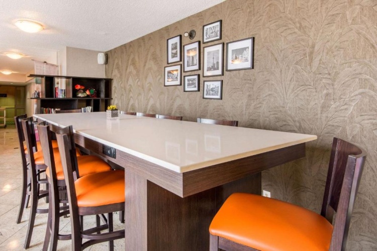 Quality Inn & Suites Mississauga photo 11