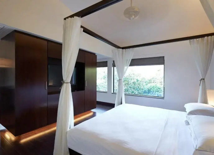 Dharana at Shillim Hotel