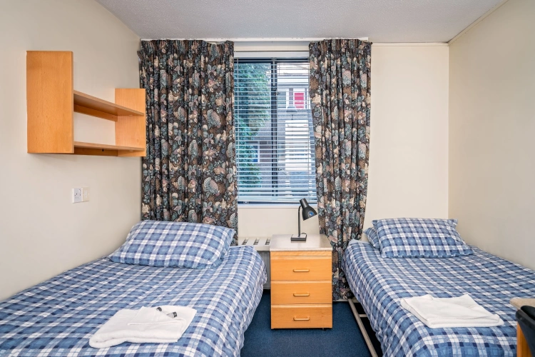 Large Basic Twin room
