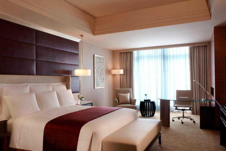 Deluxe Double room with city view
