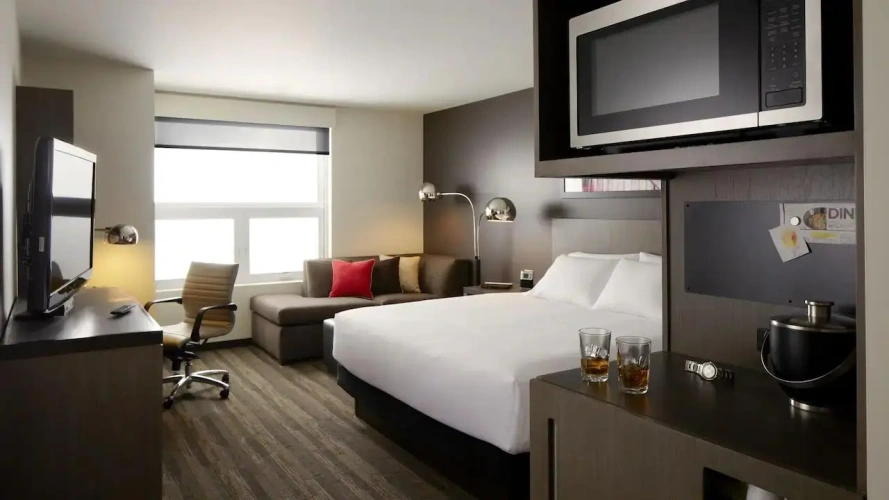 Den Double room