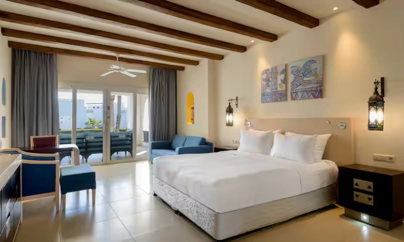 Deluxe Double room with garden view
