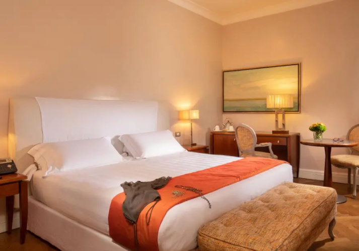 Vivaldi Elegance (Via Del Corso 75) Double room