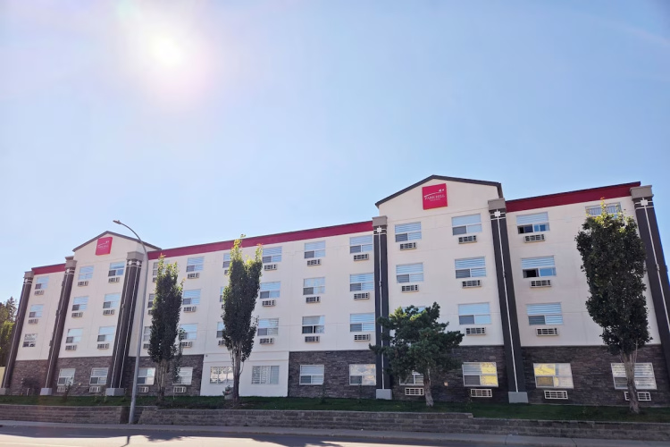 Super 8 By Wyndham Red Deer City Centre photo 18