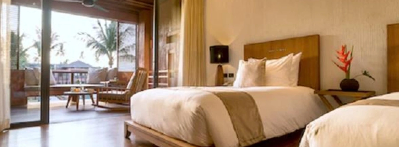 Twin room with sea view