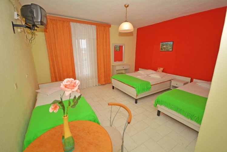 Standard Quadruple room