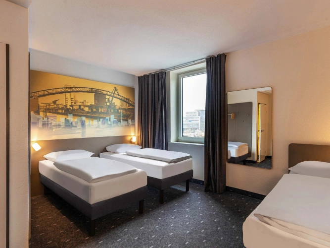 Triple room