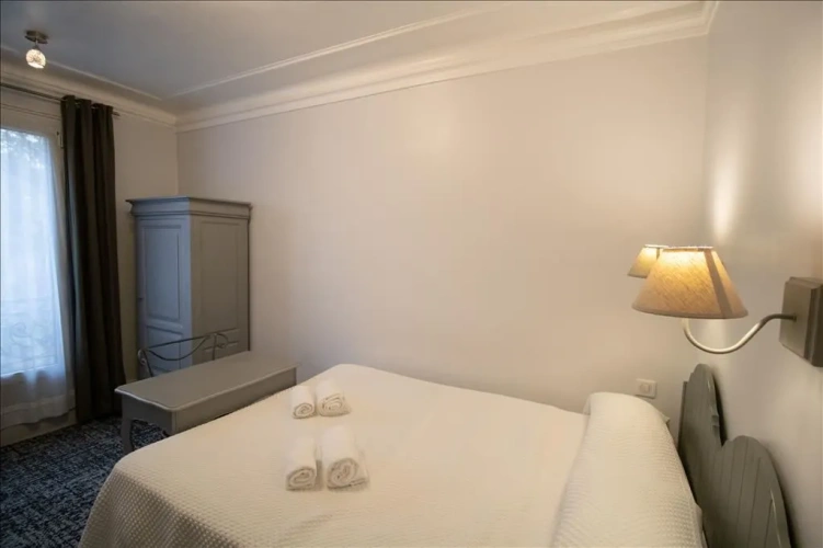 Standard Shower Double room