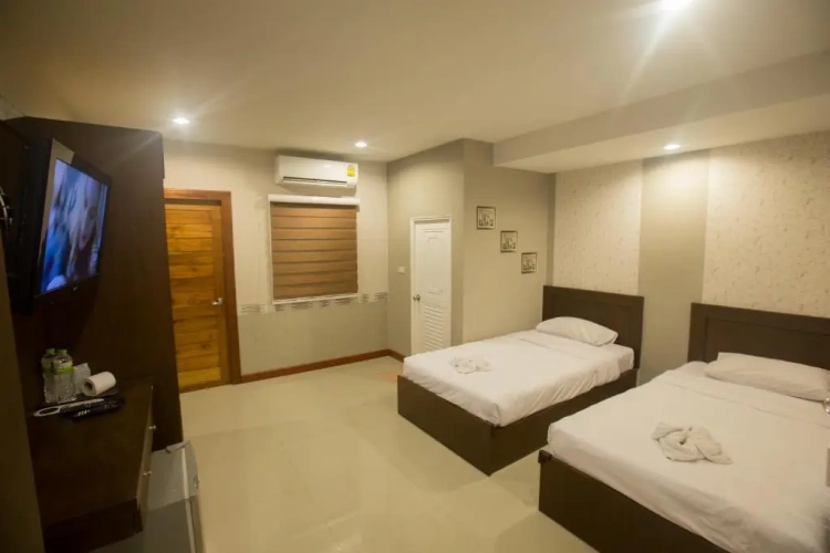 Twin room with balcony
